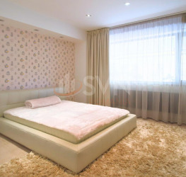 Apartament, 3 rooms with underground parking included Bucuresti/Herastrau