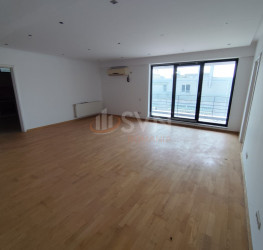 Apartament, 3 rooms with underground parking included Bucuresti/Herastrau