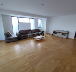 Apartament, 3 rooms with underground parking included Bucuresti/Herastrau