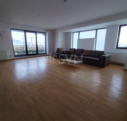 Apartament, 3 rooms with underground parking included Bucuresti/Herastrau