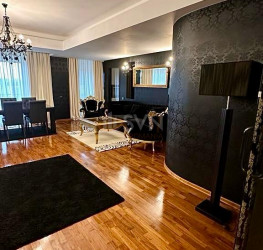 Apartament, 3 rooms with underground parking included Bucuresti/Herastrau