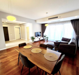 Apartament, 3 rooms with underground parking included Bucuresti/Floreasca