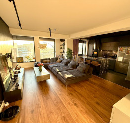 Apartament, 3 rooms with underground parking included Bucuresti/Pipera