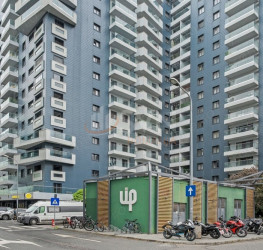 Apartament, 3 rooms with underground parking included Bucuresti/Pipera
