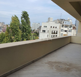 Apartament, 3 rooms with underground parking included Bucuresti/Eminescu