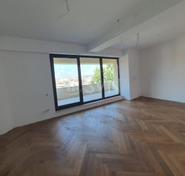 Apartament, 3 rooms with underground parking included Bucuresti/Eminescu