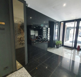 Apartament, 3 rooms with underground parking included Bucuresti/Primaverii