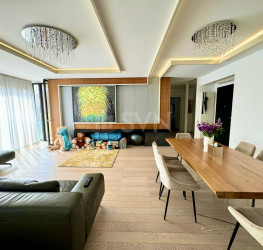 Apartament, 3 rooms with underground parking included Bucuresti/Floreasca