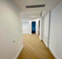 Apartament, 3 rooms with underground parking included Bucuresti/Iancu Nicolae