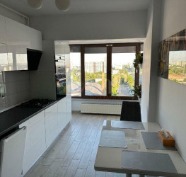 Apartament, 3 rooms with underground parking included Bucuresti/Pajura