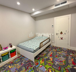 Apartament, 3 rooms with underground parking included Bucuresti/Pipera