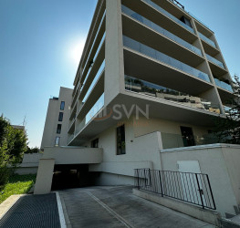 Apartament, 3 rooms with underground parking included Bucuresti/Herastrau