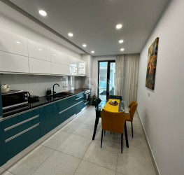 Apartament, 3 rooms with underground parking included Bucuresti/Herastrau