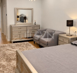 Apartament, 3 rooms with underground parking included Bucuresti/Herastrau