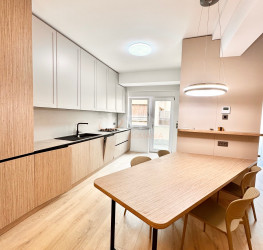 Apartament, 3 rooms with underground parking included Bucuresti/Herastrau