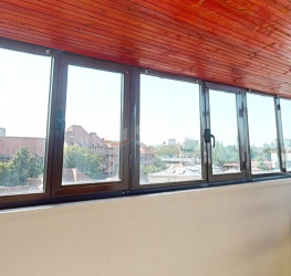 Apartament, 3 rooms with underground parking included Bucuresti/Aviatorilor