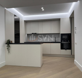 Apartament, 3 rooms with underground parking included Bucuresti/Iancu Nicolae
