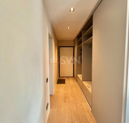 Apartament, 3 rooms with underground parking included Bucuresti/Victoriei