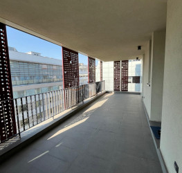 Apartament, 3 rooms with underground parking included Bucuresti/Victoriei