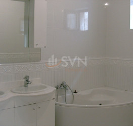 Apartament, 3 rooms with underground parking included Bucuresti/Cotroceni