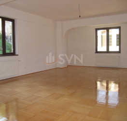 Apartament, 3 rooms with underground parking included Bucuresti/Cotroceni