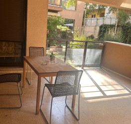 Apartament, 3 rooms with underground parking included Bucuresti/Herastrau