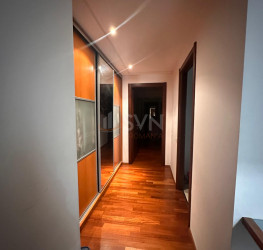 Apartament, 3 rooms with underground parking included Bucuresti/Herastrau