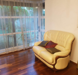 Apartament, 3 rooms with underground parking included Bucuresti/Herastrau