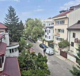 Apartament, 3 rooms with underground parking included Bucuresti/Dorobanti