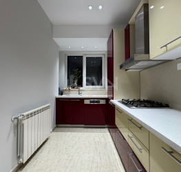 Apartament, 3 rooms with underground parking included Bucuresti/Timpuri Noi