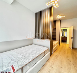 Apartament, 3 rooms with underground parking included Bucuresti/Herastrau