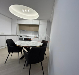 Apartament, 3 rooms with underground parking included Bucuresti/Pipera