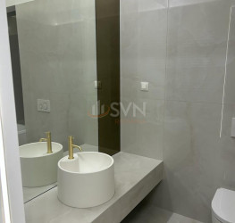 Apartament, 3 rooms with underground parking included Bucuresti/Pipera