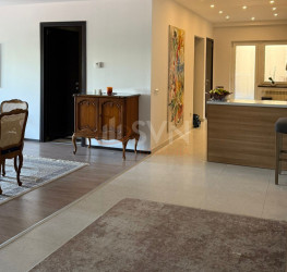 Apartament, 3 rooms with underground parking included Bucuresti/Piata Unirii (s3)