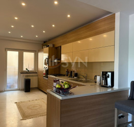 Apartament, 3 rooms with underground parking included Bucuresti/Piata Unirii (s3)
