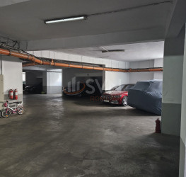 Apartament, 3 rooms with underground parking included Bucuresti/Piata Unirii (s3)