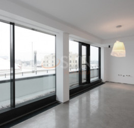 Apartament, 3 rooms with underground parking included Bucuresti/Floreasca