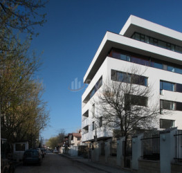 Apartament, 3 rooms with underground parking included Bucuresti/Floreasca