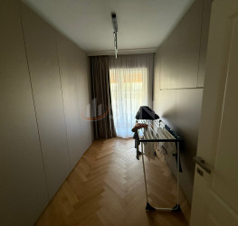 Apartament, 3 rooms with underground parking included Bucuresti/Pipera