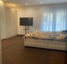 Apartament, 3 rooms with underground parking included Bucuresti/Arcul De Triumf