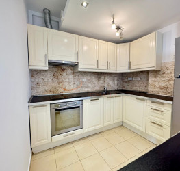 Apartament, 3 rooms with underground parking included Bucuresti/Baneasa