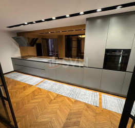 Apartament, 3 rooms with underground parking included Bucuresti/Herastrau