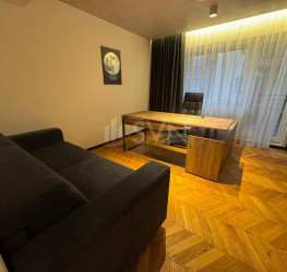 Apartament, 3 rooms with underground parking included Bucuresti/Herastrau