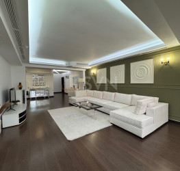 Apartament, 3 rooms with underground parking included Bucuresti/Herastrau