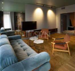 Apartament, 3 rooms with underground parking included Bucuresti/Primaverii