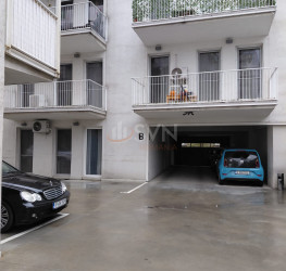 Apartament, 3 rooms with underground parking included Bucuresti/Dacia