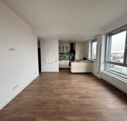 Apartament, 3 rooms with underground parking included Bucuresti/Straulesti