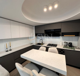 Apartament, 3 rooms with underground parking included Bucuresti/Pipera