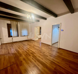 Apartament, 3 rooms with underground parking included Bucuresti/Dorobanti