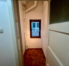 Apartament, 3 rooms with underground parking included Bucuresti/Dorobanti
